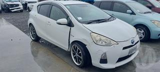 2012 Toyota Aqua Hatch Photo