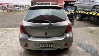 2006 Toyota Vitz Hatch Photo