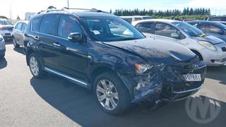 2010 Mitsubishi Outlander 3.0P VRX Station Wagon Photo