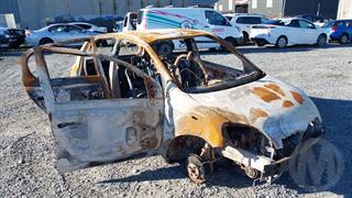 2002 Toyota Vitz Hatch Photo