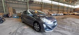 2015 Toyota Aqua Hatch Photo