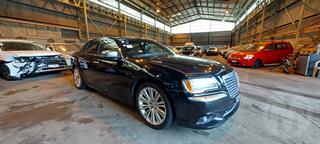 2013 Chrysler 300c 3.6L Petrol C LUX Sedan Photo