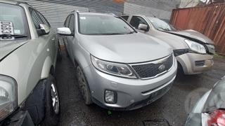 2013 Kia Sorento Station Wagon Photo
