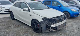 2013 Mercedes-Benz A250 Hatch Photo