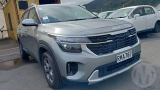 2025 Kia Seltos LX 2.0P/IV Station Wagon Photo