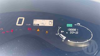 2012 Nissan Serena Van Photo