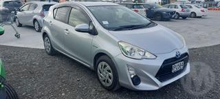 2016 Toyota Aqua Hatch Photo