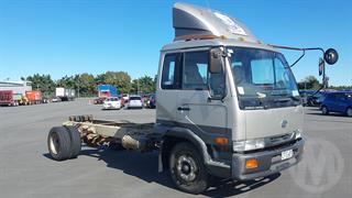 1996 Nissan Condor Cab Chassis GVM 12,960kg Photo