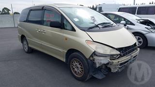 2000 Toyota Estima Station Wagon Photo