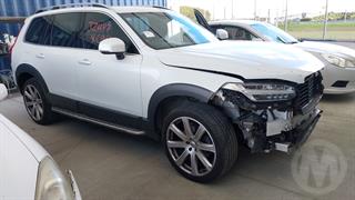 2016 Volvo XC90 D5 AWD Momentum 2.0 Station Wagon Photo