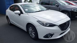 2014 Mazda Axela HEV Sedan Photo