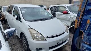 2006 Toyota Wish Station Wagon Photo