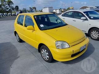 1999 Honda Logo Hatch Photo