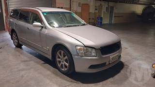 2004 Nissan Stagea Station Wagon Photo