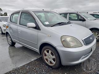2001 Toyota Vitz Clavia Hatch Photo