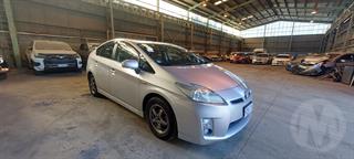 2010 Toyota Prius Alphard Hatch Photo
