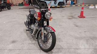 2024 Royal Enfield Classic Motorcycle Photo
