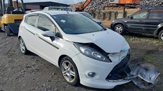 2013 Ford Fiesta 5DR 1.6 A Zetec Hatch Photo