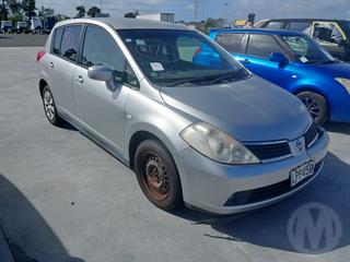 2005 Nissan Tiida Hatch Photo