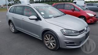 2014 Volkswagen Golf Station Wagon Photo