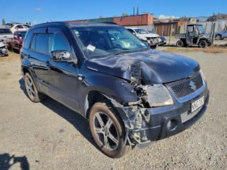 2007 Suzuki Escudo Station Wagon Photo