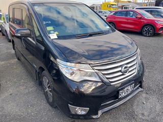 2014 Nissan Serena Station Wagon Photo