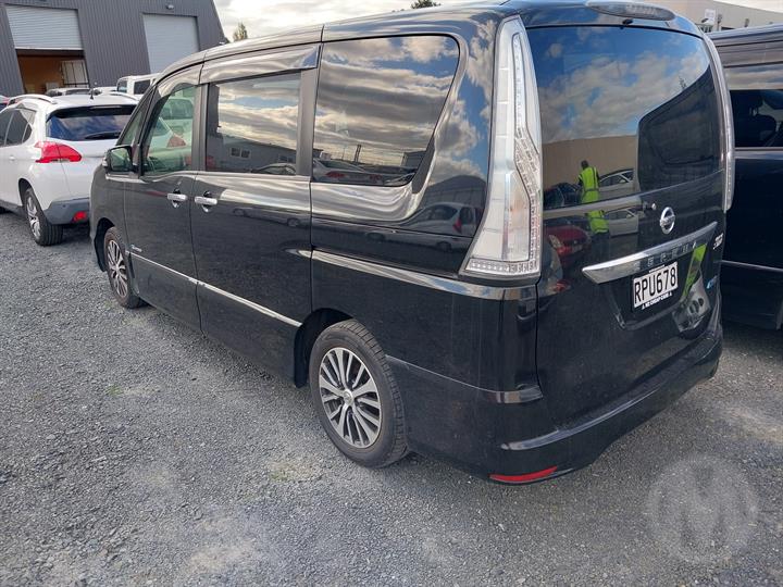 Lazy Owl Image