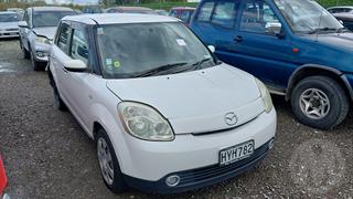 2005 Mazda Verisa Hatch Photo