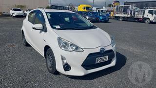 2017 Toyota Aqua 5D Hatch Photo