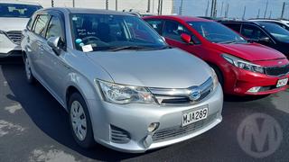 2014 Toyota Corolla Fielder Hybrid 5D Station Wagon Photo