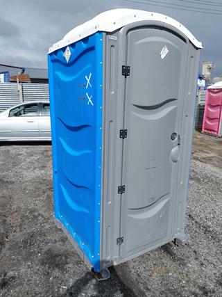 Form It Portaloo Photo