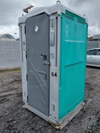 Form It Portaloo Photo