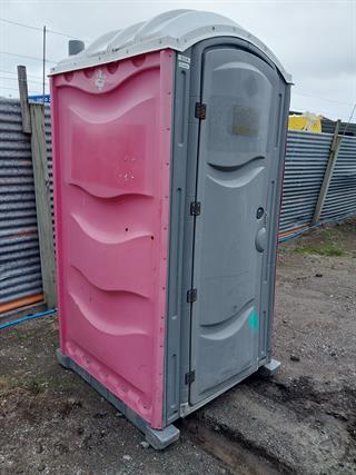 Form It Portaloo Photo