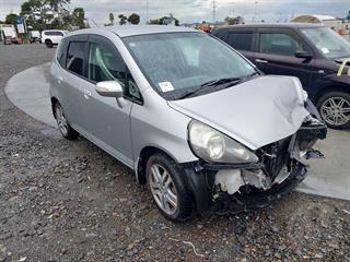 2006 Honda fit Hatch Photo