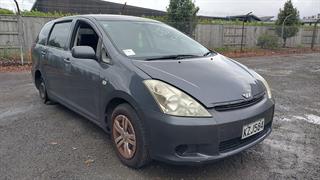 2004 Toyota Wish Station Wagon Photo