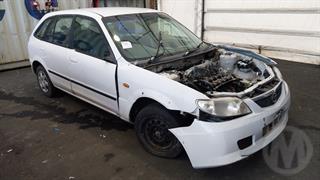 2001 Mazda Familia Hatch Photo