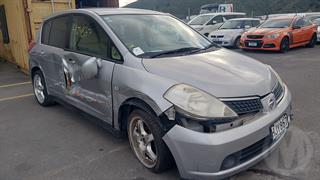 2005 Nissan Tiida Hatch Photo