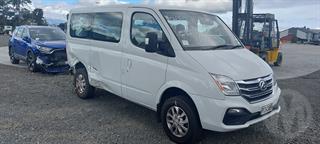 2022 LDV V80 11 Seat AMT 2.5D/6A Van Photo