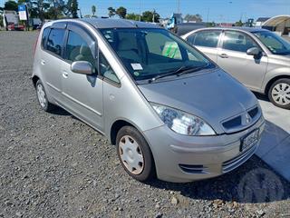 2003 Mitsubishi Colt Hatch Photo