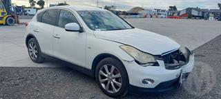 2009 Nissan Skyline 370 GT Station Wagon Photo