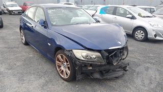 2007 BMW 320i Sedan Photo