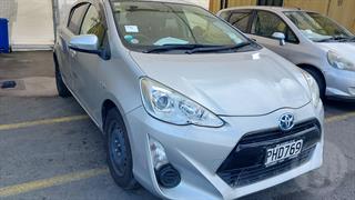 2016 Toyota Aqua Hatch Photo