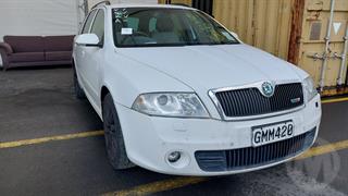 2009 Skoda Octavia VRS TDI Combi DSG Station Wagon Photo