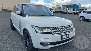 2016 Land Rover Range Rover SDV8 Vogue 4.4D/4WD 5D Station Wagon Photo