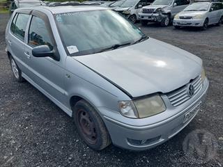 2000 Volkswagen Polo Hatch Photo