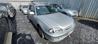 1998 Toyota Caldina 2.0G 4WD Station Wagon Photo