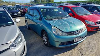 2006 Nissan Wingroad Station Wagon Photo