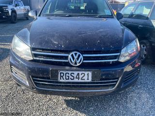 2011 Volkswagen Touareg Station Wagon Photo
