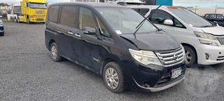 2014 Nissan Serena 5D Station Wagon Photo