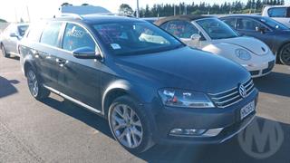 2014 Volkswagen Passat Alltrack TDI 130kw Station Wagon Photo